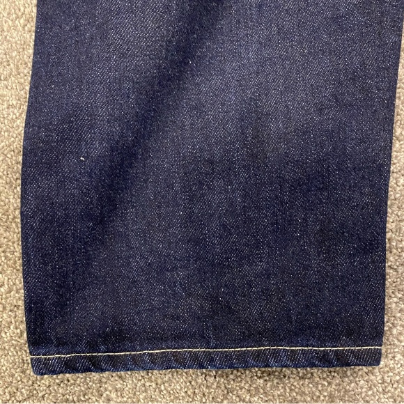 Uniqlo Men’s Jeans - Dark Blue - Picture 5 of 6